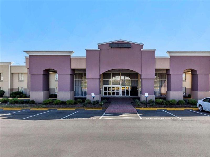 Quality Inn & Suites - Greensboro-High Point Eksteriør bilde