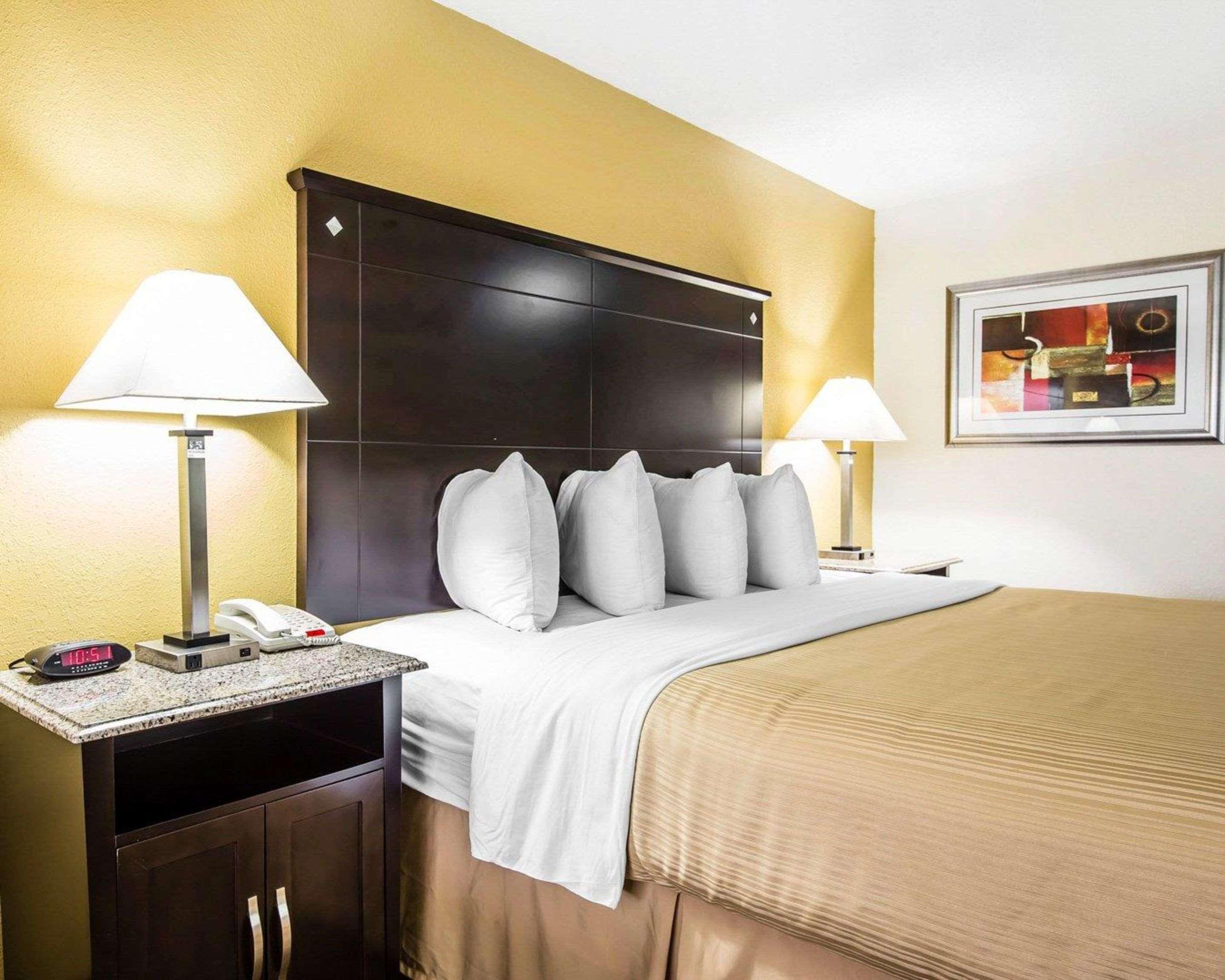 Quality Inn & Suites - Greensboro-High Point Eksteriør bilde