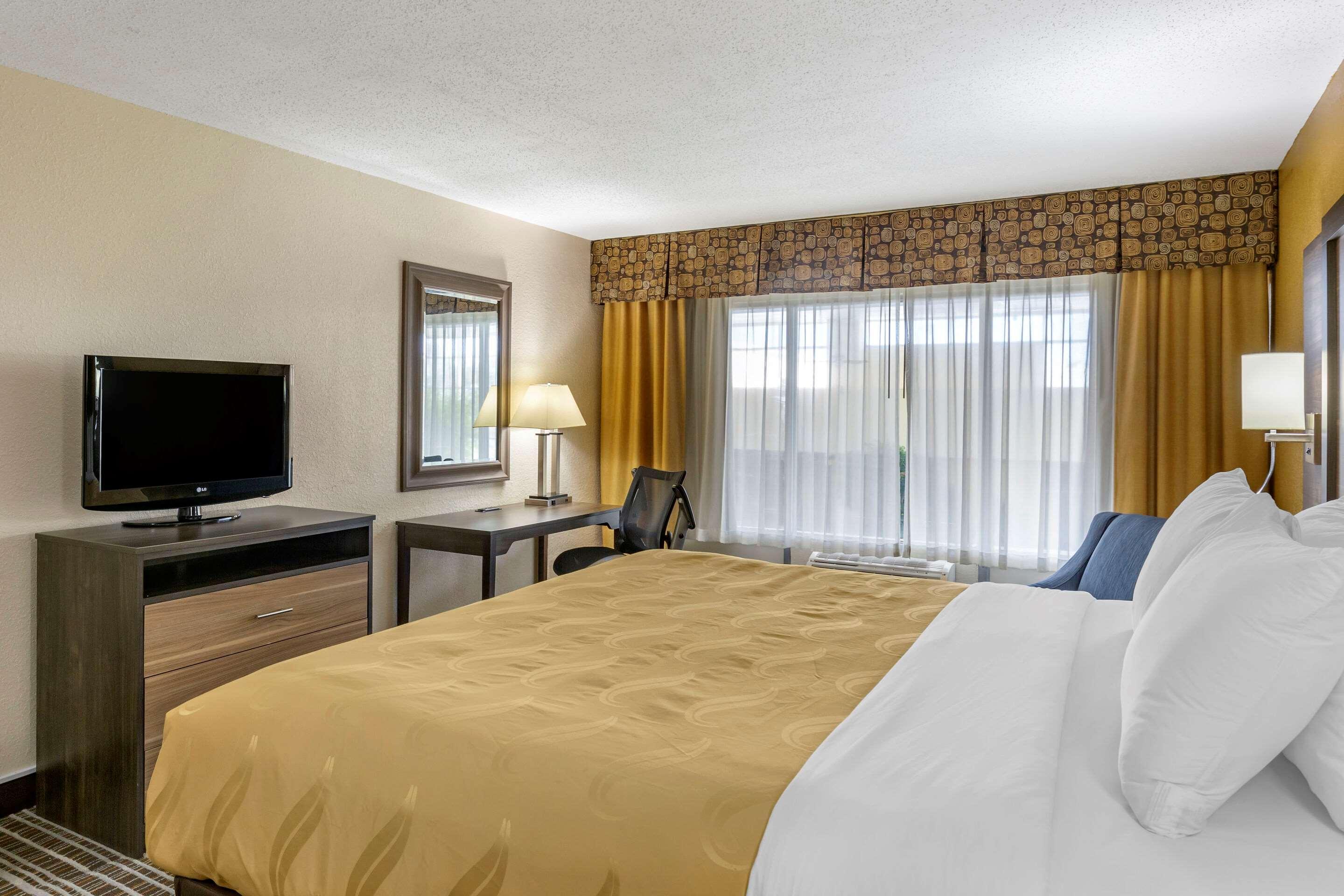 Quality Inn & Suites - Greensboro-High Point Eksteriør bilde