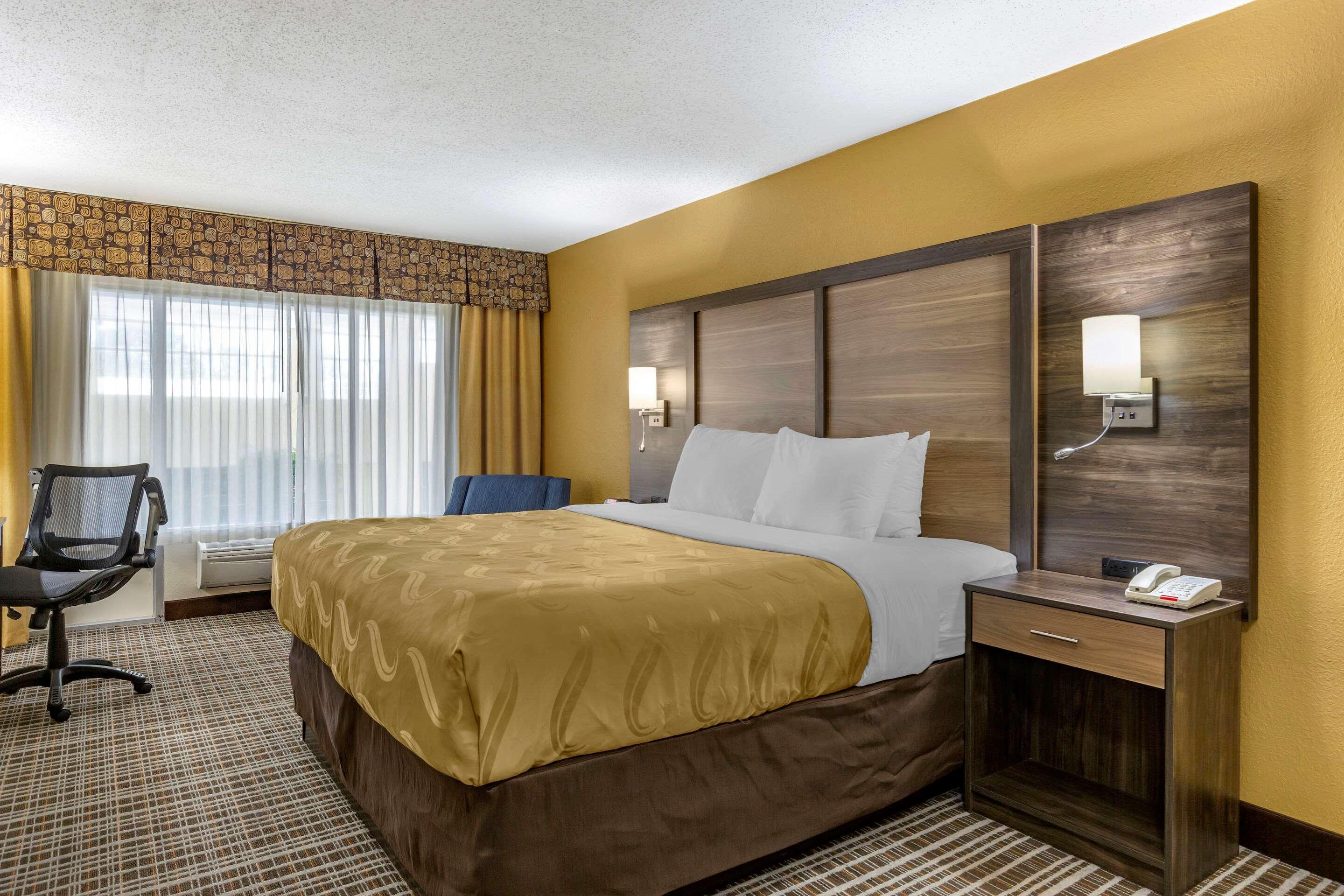 Quality Inn & Suites - Greensboro-High Point Eksteriør bilde