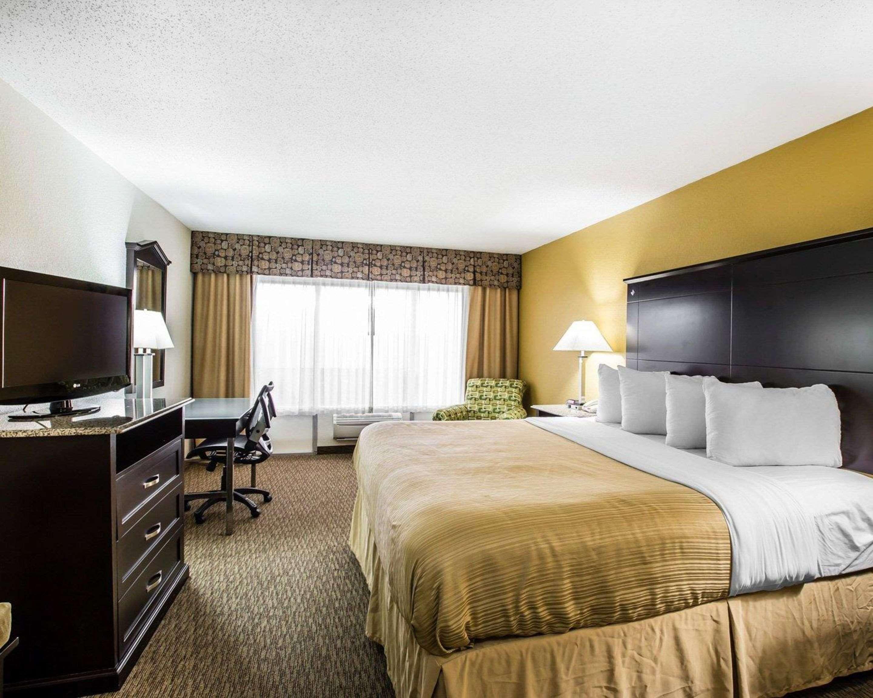 Quality Inn & Suites - Greensboro-High Point Eksteriør bilde