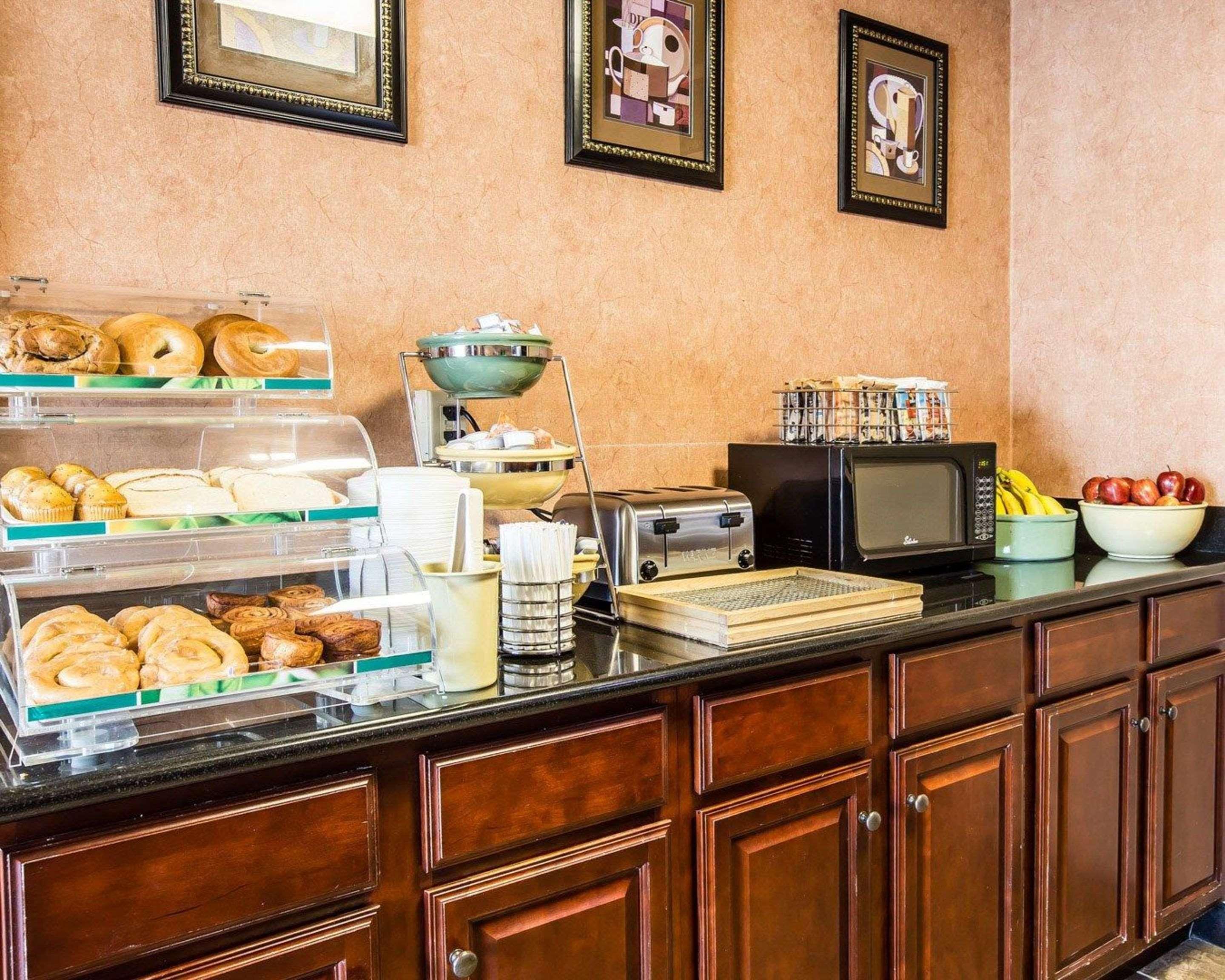 Quality Inn & Suites - Greensboro-High Point Eksteriør bilde