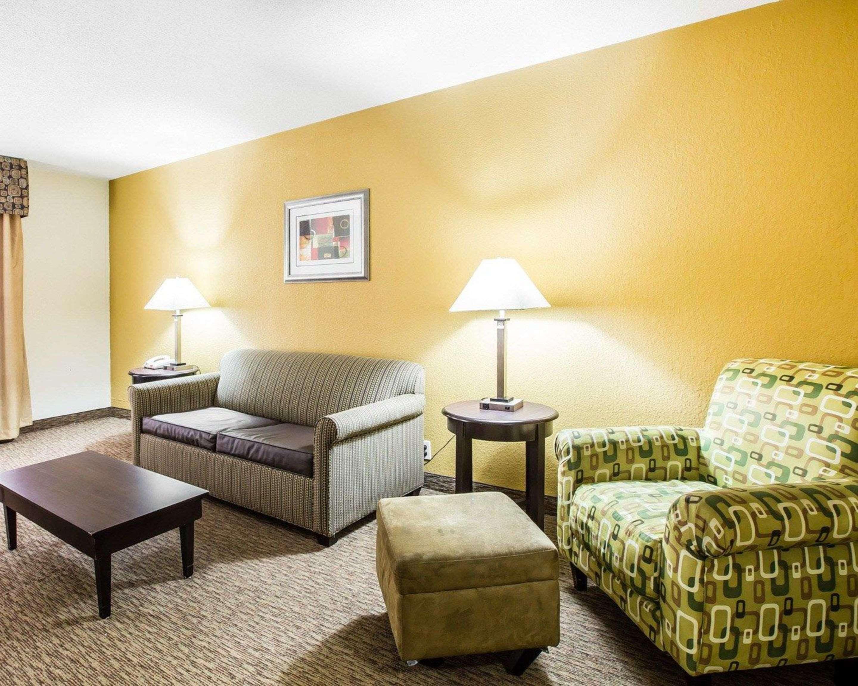 Quality Inn & Suites - Greensboro-High Point Eksteriør bilde