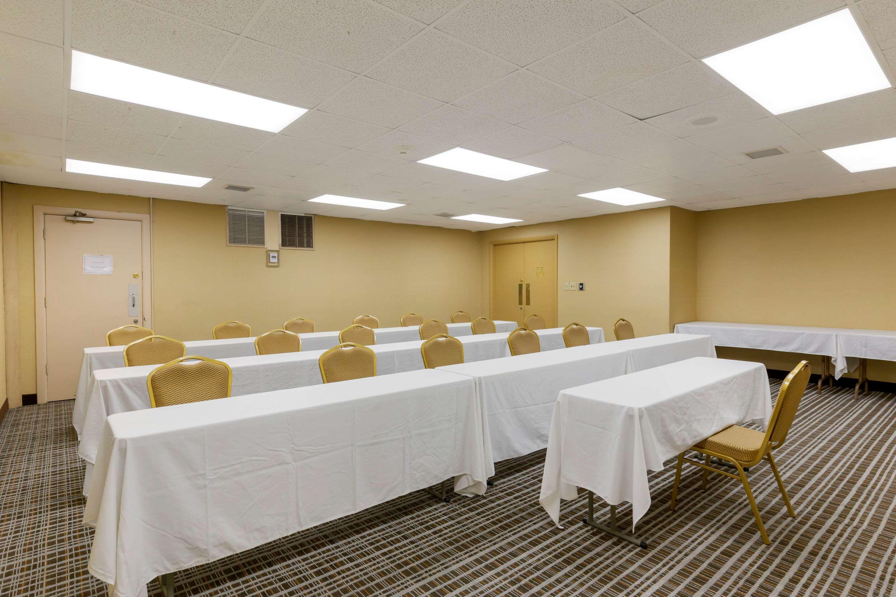Quality Inn & Suites - Greensboro-High Point Eksteriør bilde