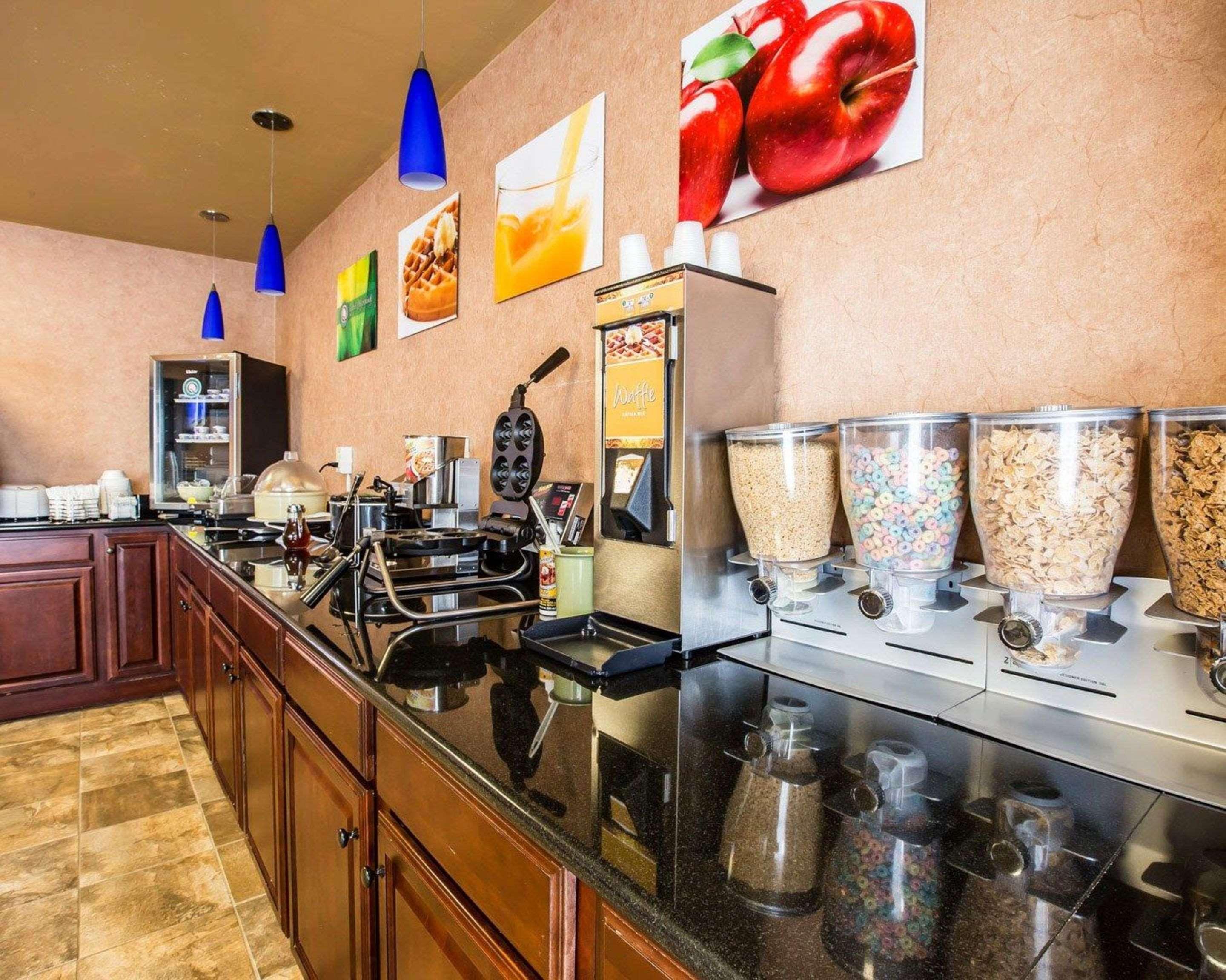 Quality Inn & Suites - Greensboro-High Point Eksteriør bilde