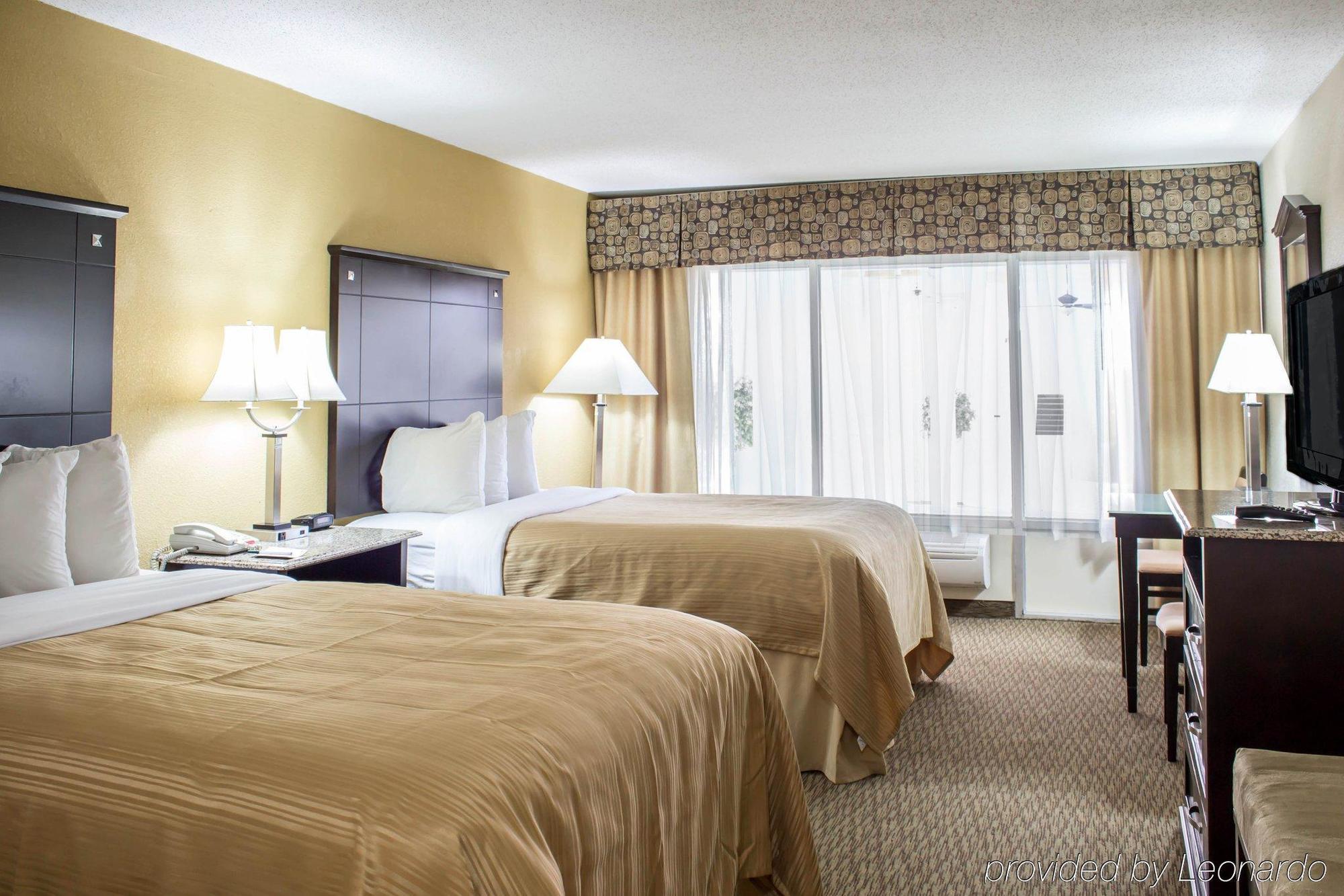Quality Inn & Suites - Greensboro-High Point Eksteriør bilde