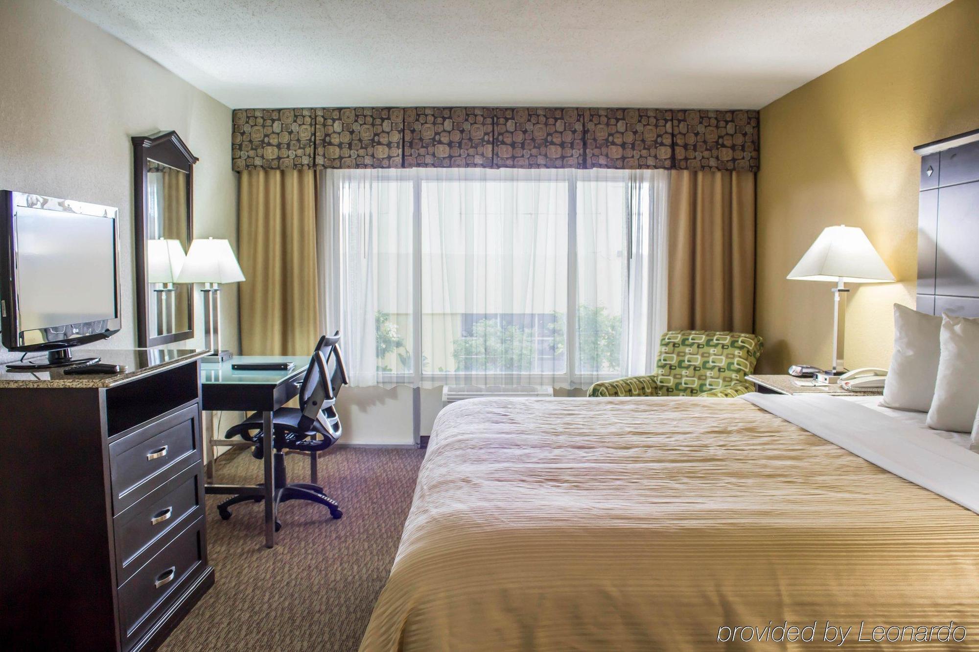 Quality Inn & Suites - Greensboro-High Point Eksteriør bilde
